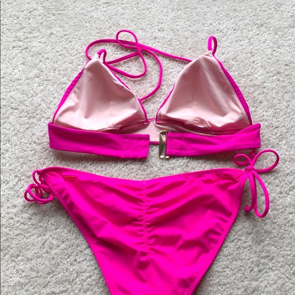 Victoria Secret bikini - Picture 4 of 4